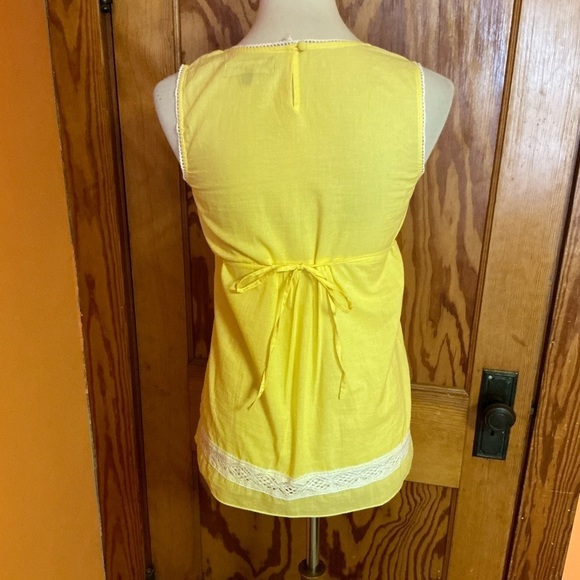 Miss Me Couture Embroidered Summer Top - Picture 11 of 11